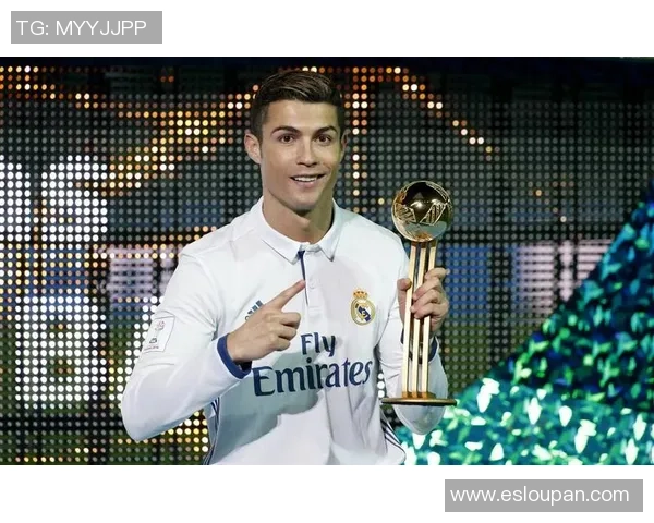 足球场上的颜值担当:全球五大最帅球星排名揭秘