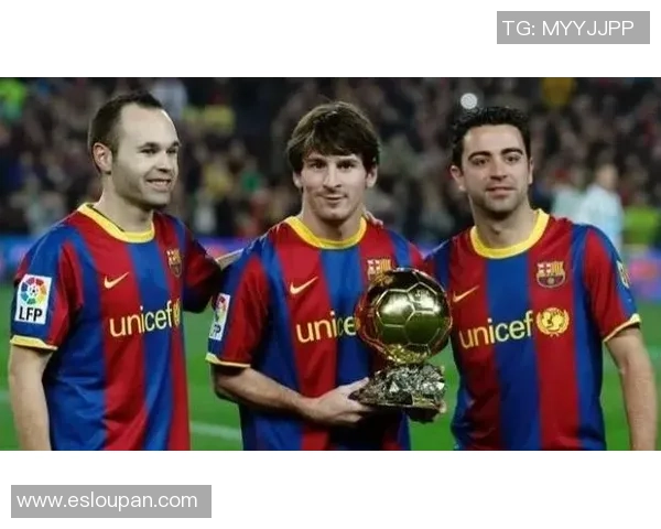 半蓝半红足球巨星的传奇故事与双重身份的精彩表现