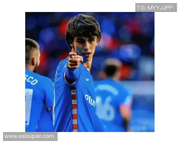 苏里南足球球星崭露头角 成为国际赛场新星的崛起之路 苏里南足球球星崭露头角 成为国际赛场新星的崛起之路