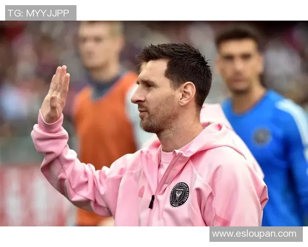 《谁是足坛巨星你来猜 让我们一起揭开足球传奇的面纱》 《谁是足坛巨星你来猜 让我们一起揭开足球传奇的面纱》